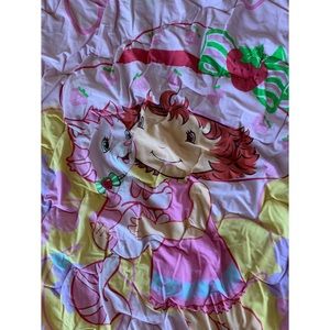 Strawberry Shortcake Toddler Comforter